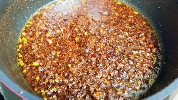 杂酱面好不好吃,炒酱是关键,分享四川杂酱面臊子的家常做法,简单易懂,看一次就会,拌面特香!